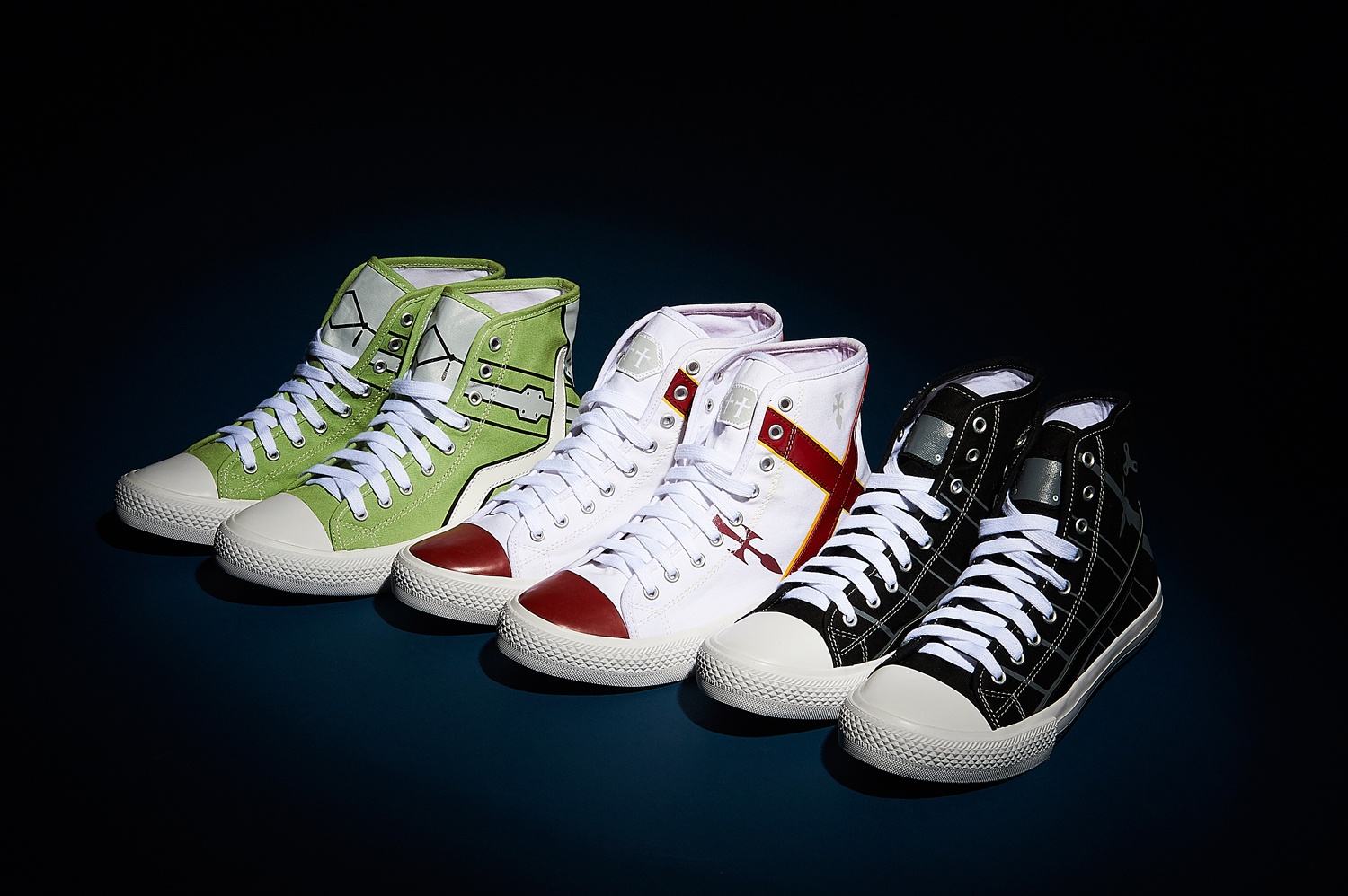 ソードアート・オンライン　スニーカー Step into the World of Sword Art Online with These Sneakers
